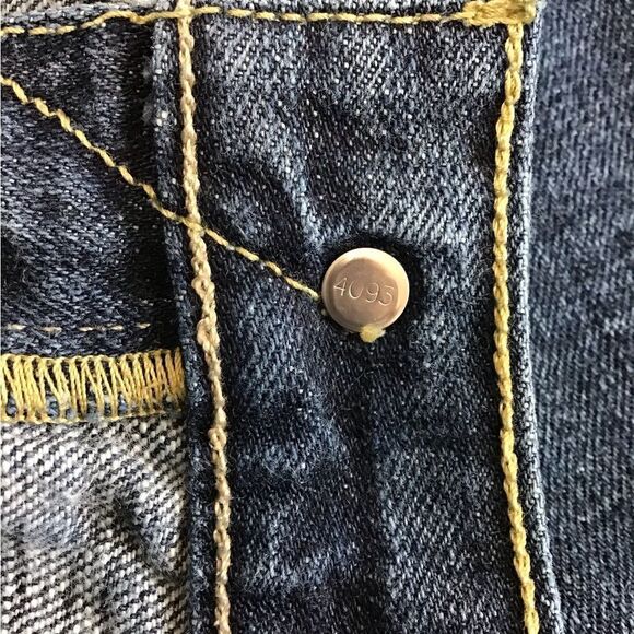 Levi’s 501 Button Fly Jeans Dark Wash Size 32 X 30 Unisex - Picture 8 of 11